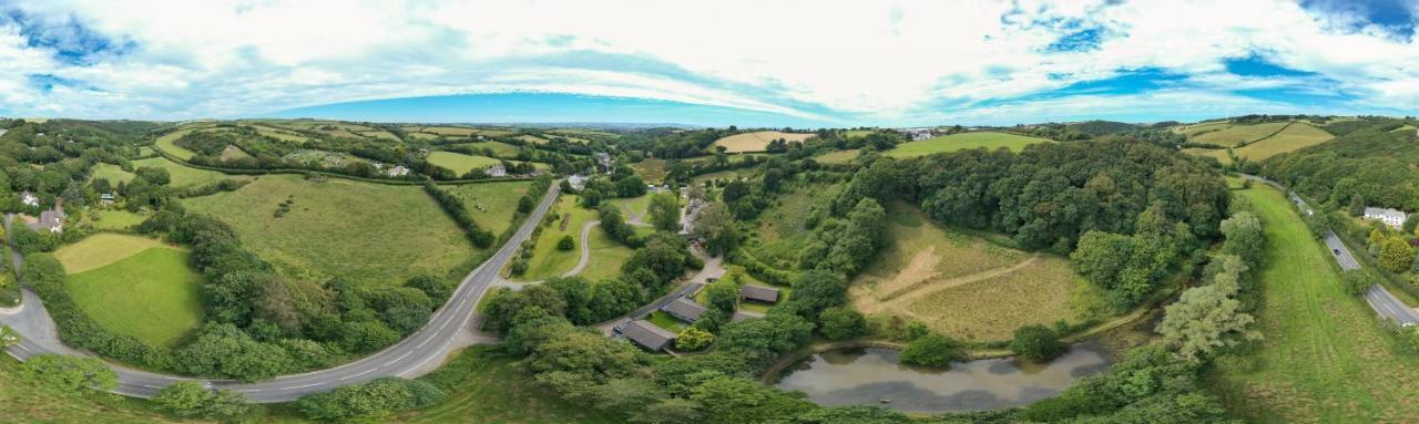 Willow Valley Glamping Bude Buitenkant foto