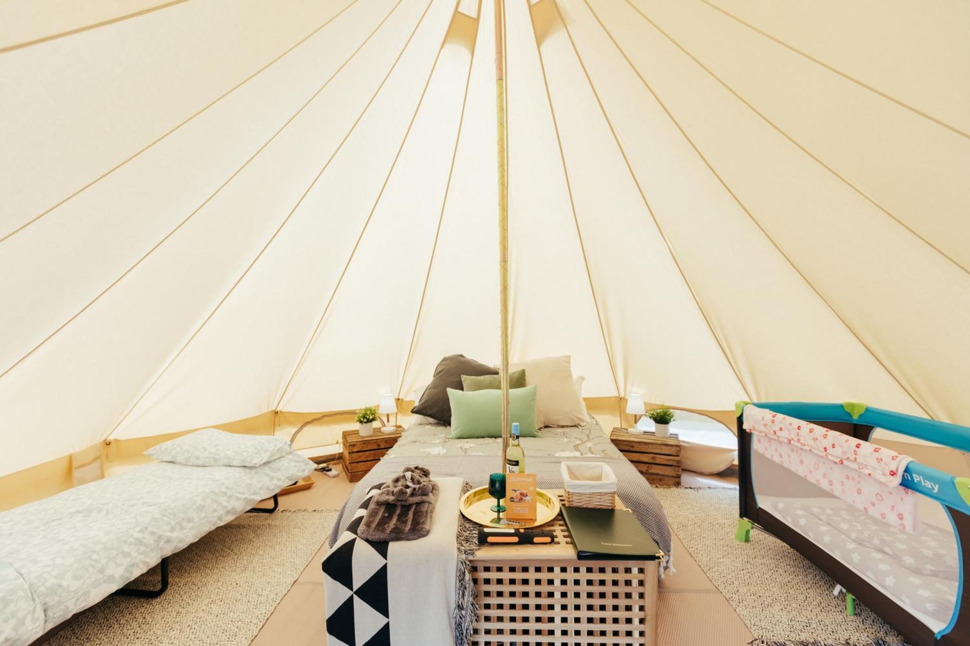 Willow Valley Glamping Bude Buitenkant foto
