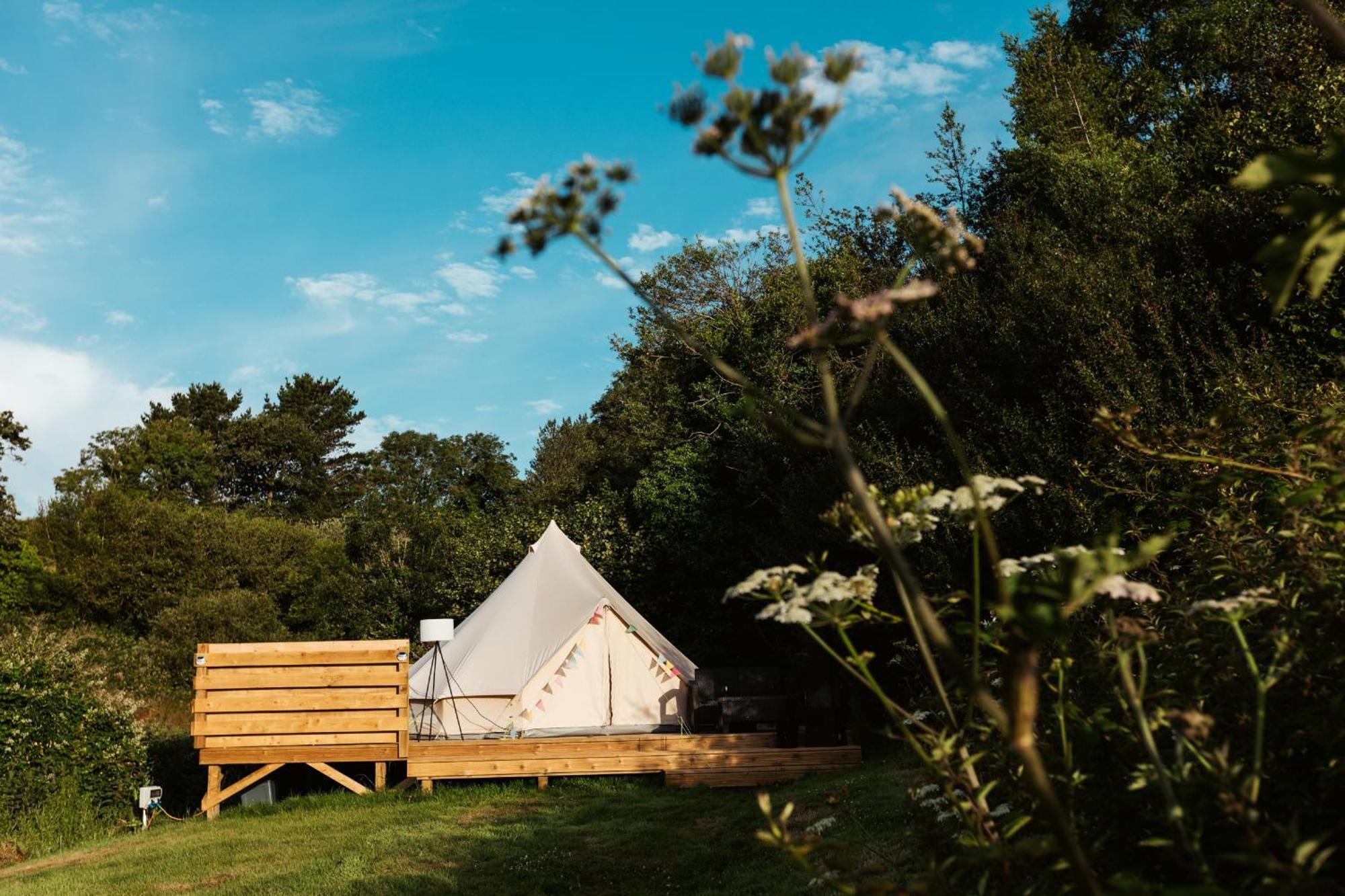 Willow Valley Glamping Bude Buitenkant foto